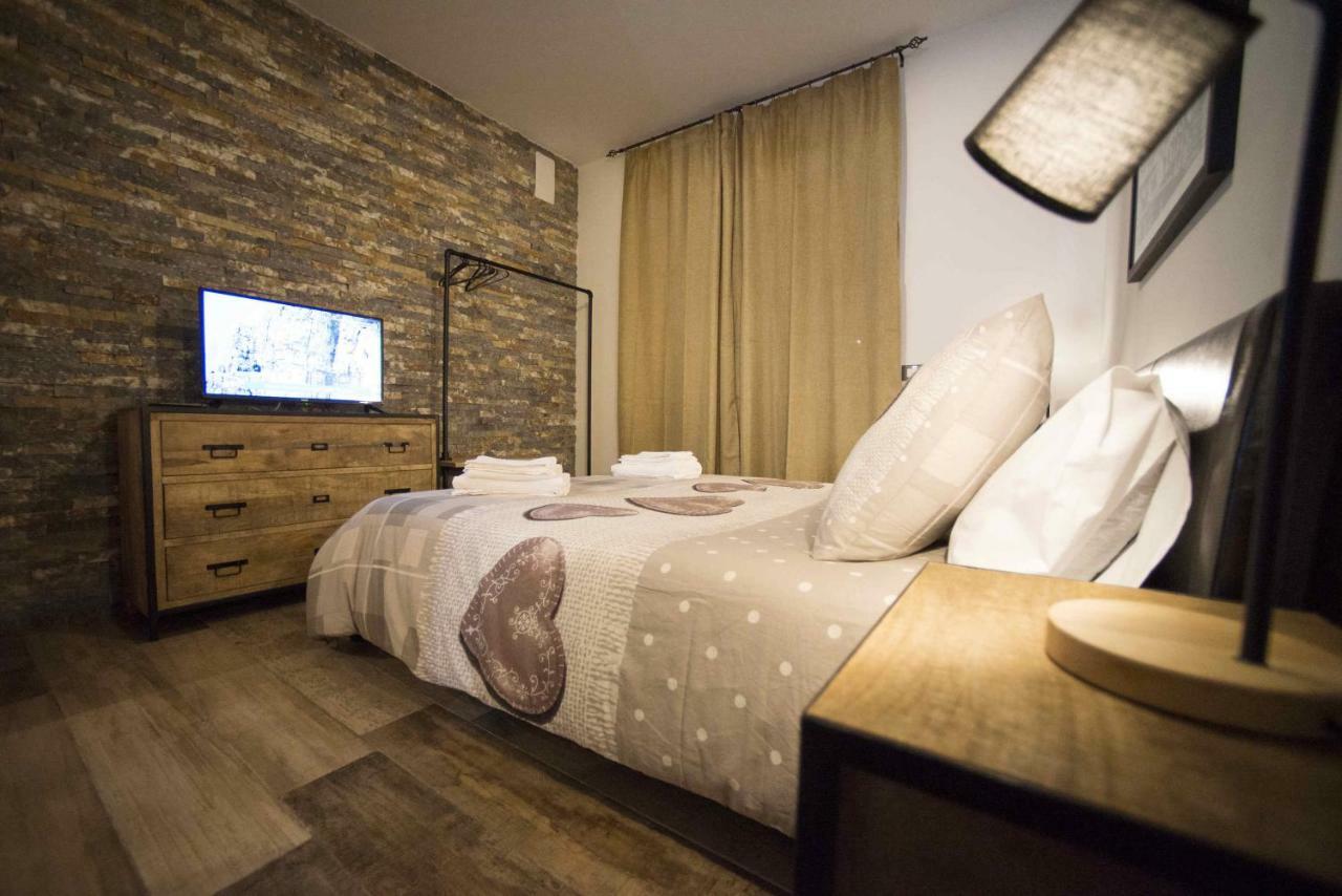 Cristiano Hotell Cosenza Exteriör bild