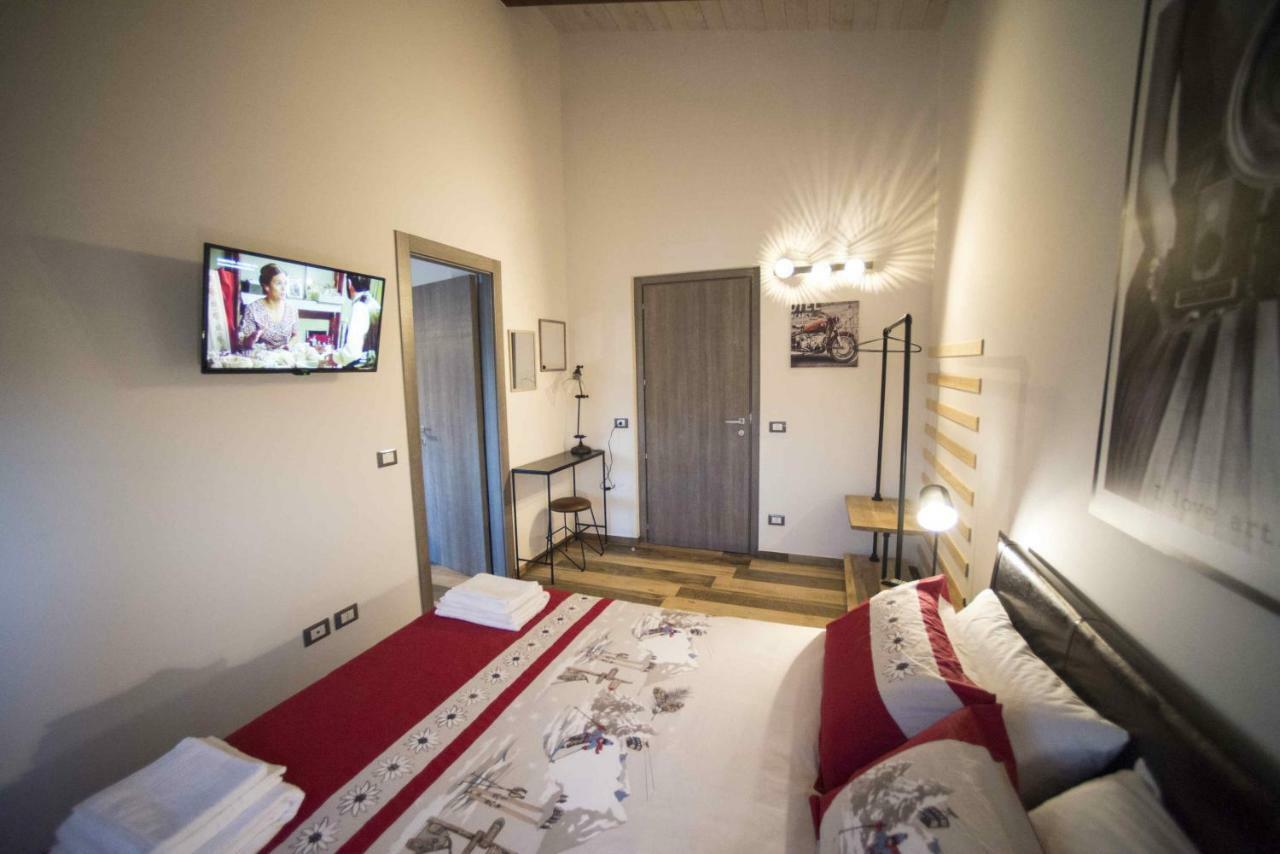 Cristiano Hotell Cosenza Exteriör bild